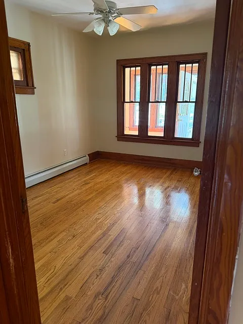 2 bed, 888 sqft, $2,100 — Photo 1