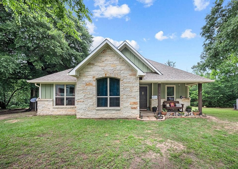 1st image of 904 Starnes Cir