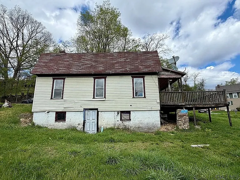431 Finch St — Photo 19