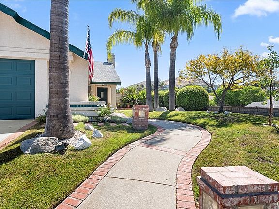 5th image of 28924 Raintree Ln