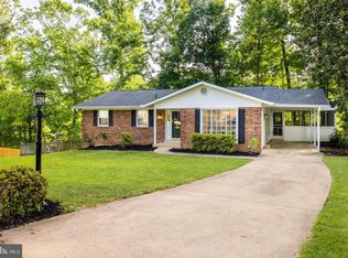 6314 Gormley Pl, Springfield, VA 22152