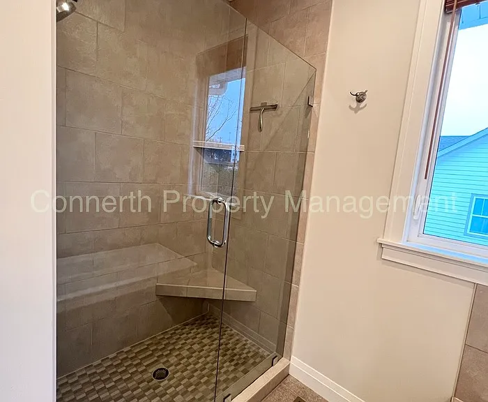 1615 Porter Ave — Photo 16