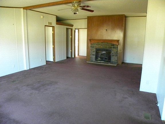 3rd image of 37 Brandy Creek Dr
