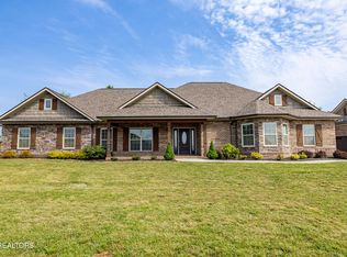 1217 Houston Springs Rd, Greenback, TN 37742