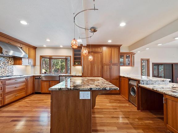5th image of 17040 Villa Glen Dr