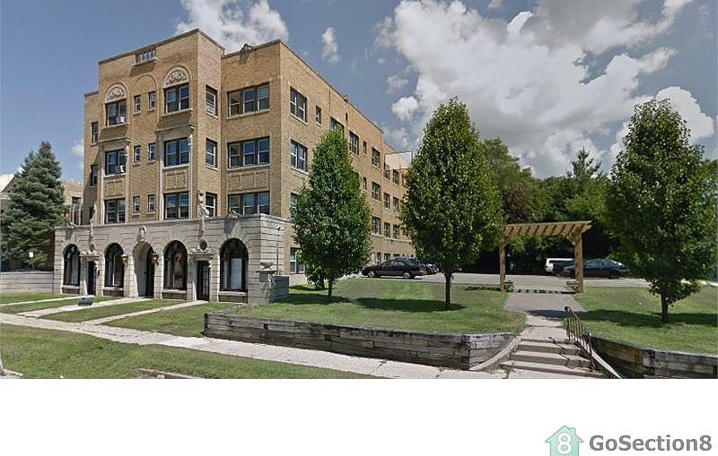 1st image of 529 N Main St APT 206