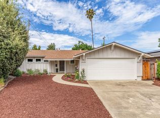 1690 Nilda Ave, Mountain View, CA 94040