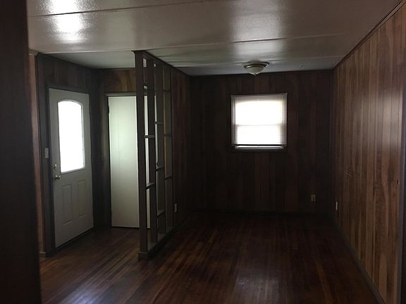 4th image of 4048 Otis Dr