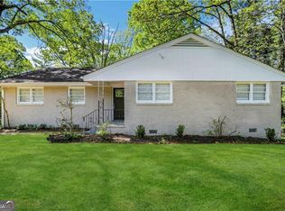 2896 Hogan Rd, East Pt, GA 30344