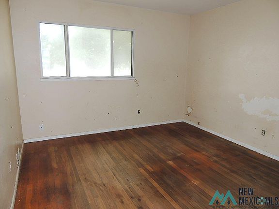 5th image of 1214 W Polk Ave