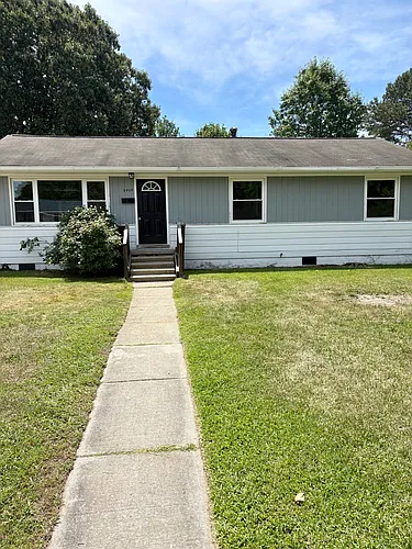 3409 W Weaver Rd Photo 1
