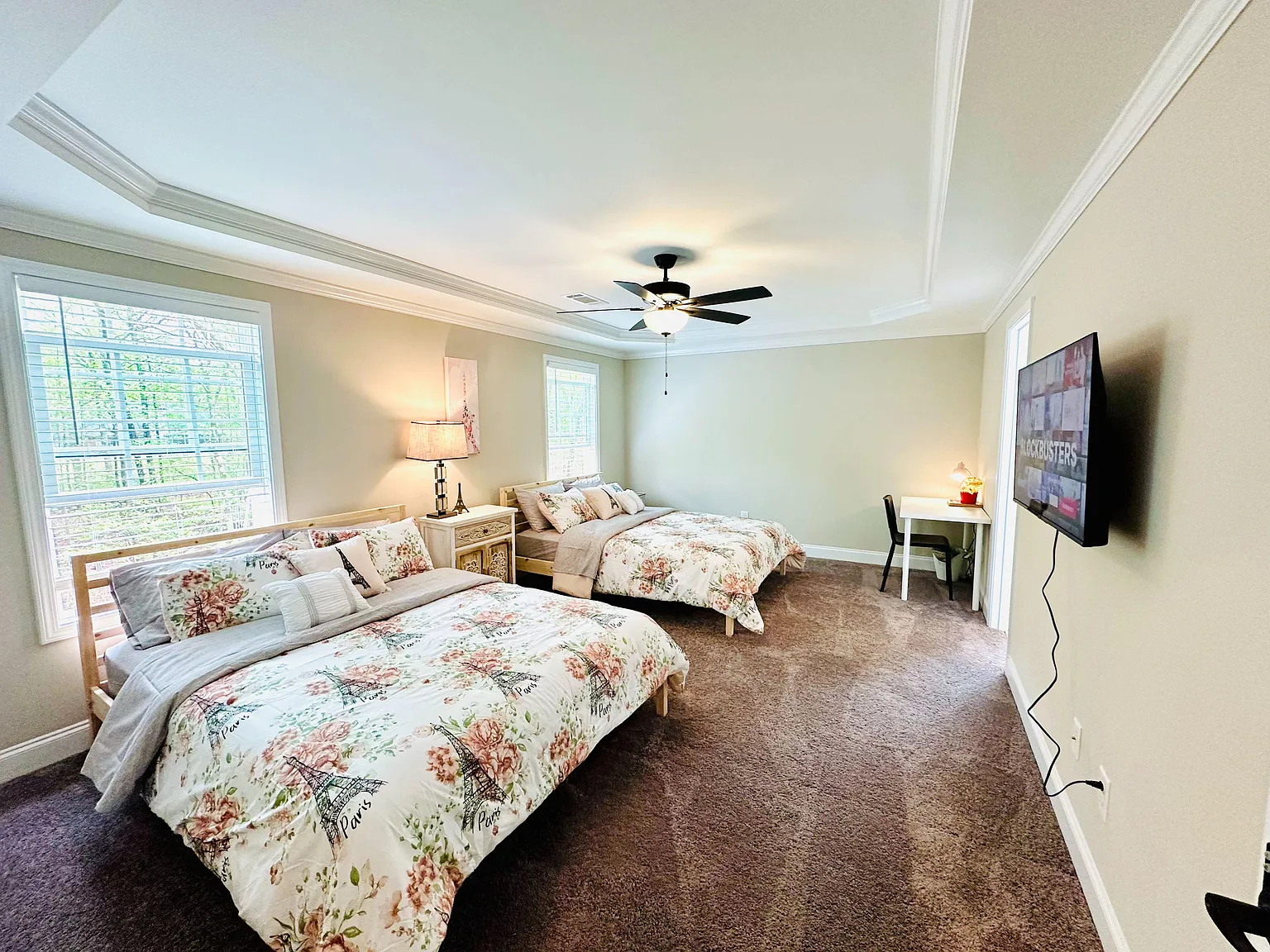 4 bed, 3.0 bath, 2600 sqft, $1,594 — Photo 3