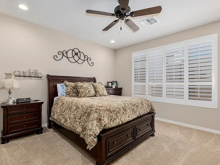 7228 W Tombstone Trl — Photo 15