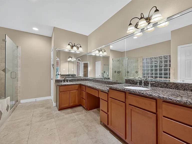 1015 Stanford St — Photo 39