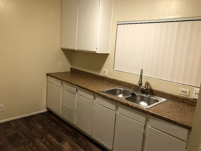 7820 Laurel Canyon Blvd — Photo 5