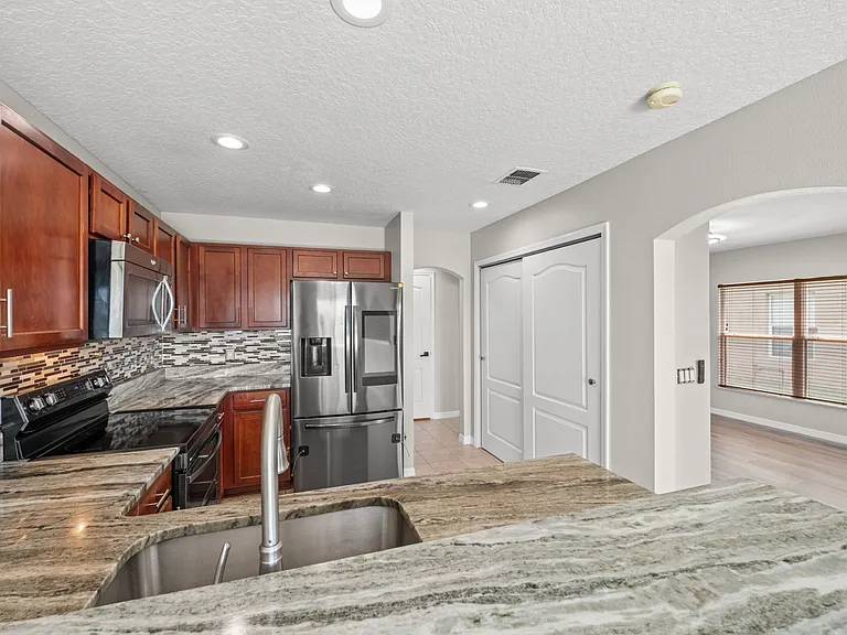 1752 Portcastle Cir — Photo 21