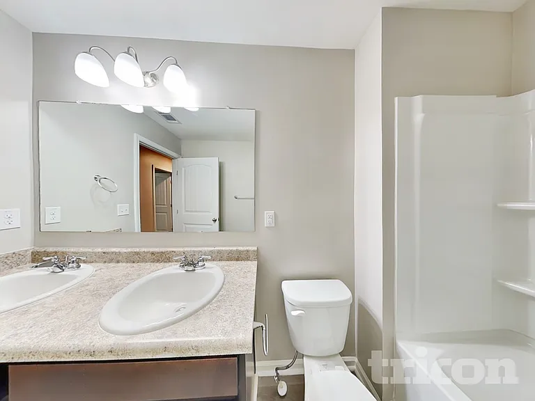 1008 Eldon Ln — Photo 16