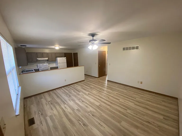 608 Linda Ln #B — Photo 5