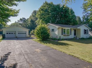 1548 Delz Dr, Muskegon, MI 49445