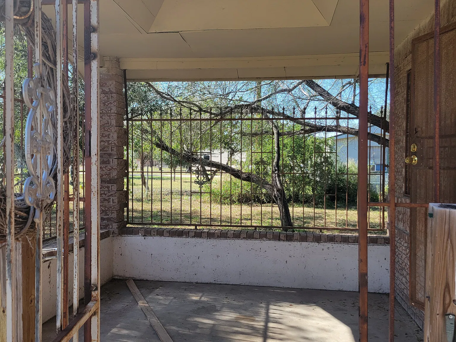 North Edinburg spacious home — Photo 4