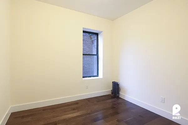 Rented by REZI | media 24