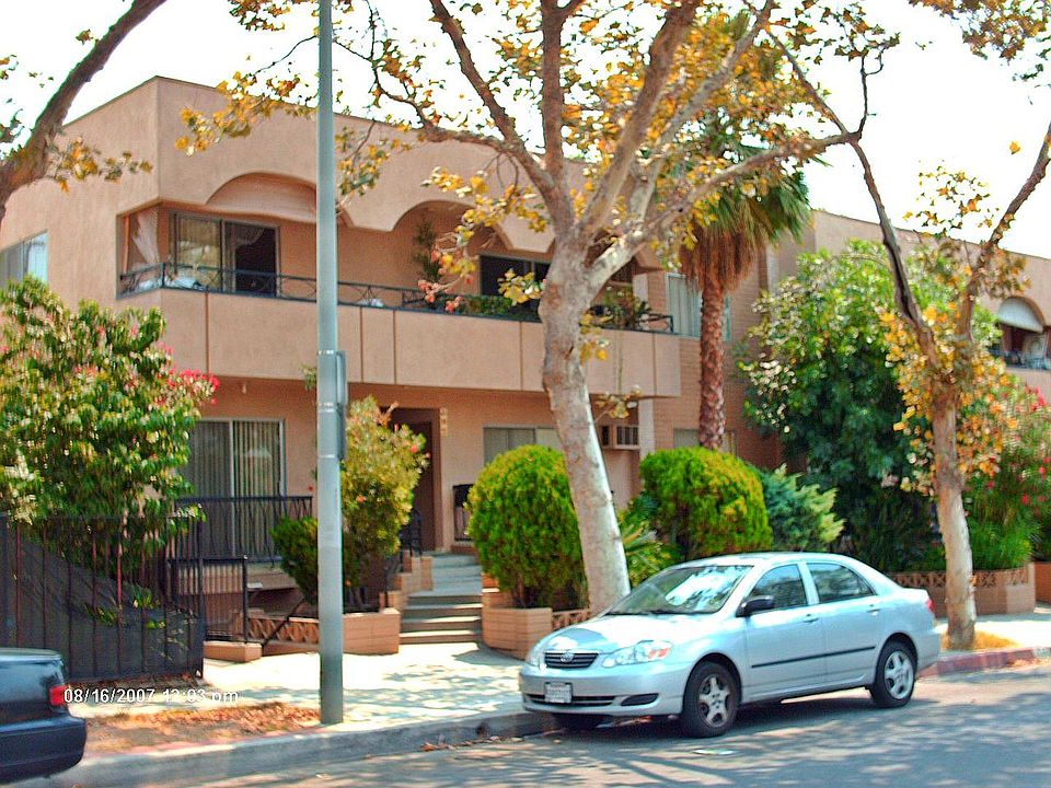 1st image of 944 N Hayworth Ave APT 7