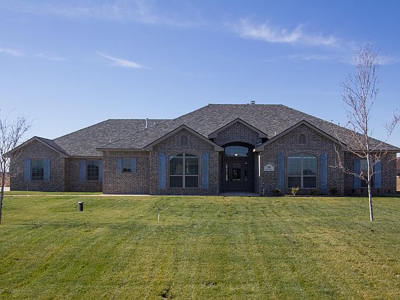 2nd image of 3200 Oro Grande Dr