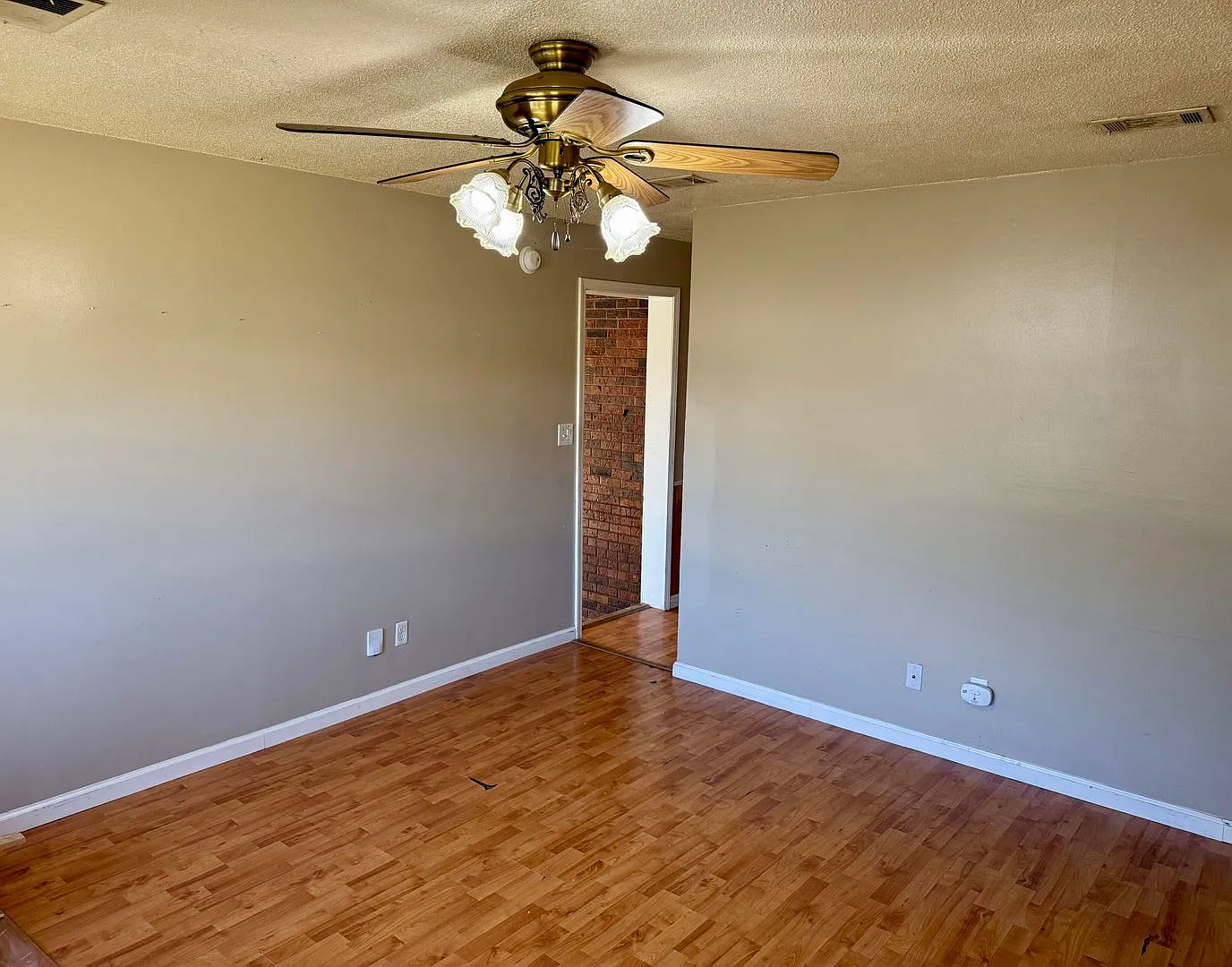 4 bedroom, 1 bath single family home in Jonesboro, AR — Photo 3