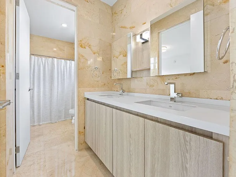 20 Carrian Court #401 — Photo 20