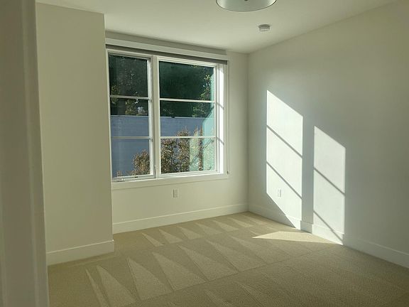 5th image of 960 N San Antonio Rd Suite 221