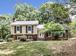 6809 Queensberry Dr, Charlotte, NC 28226
