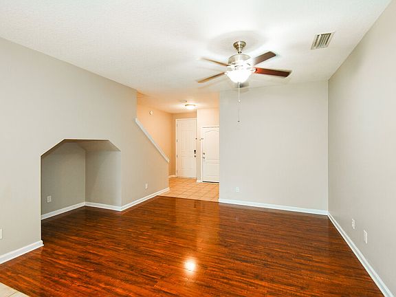 4th image of 2326 Sunset Bluff Dr