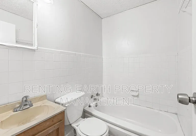 1724 26th St SW — Photo 17