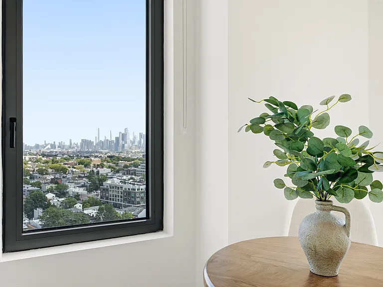 628 Summit Ave #1 — Photo 9