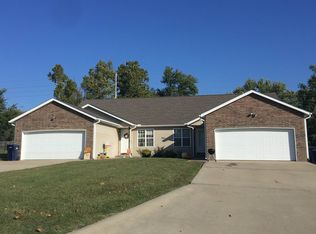 863 Cardinal Ln #A, Webb City, MO 64870