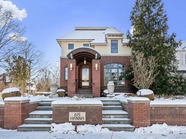 615 Hanna St, Birmingham, MI 48009
