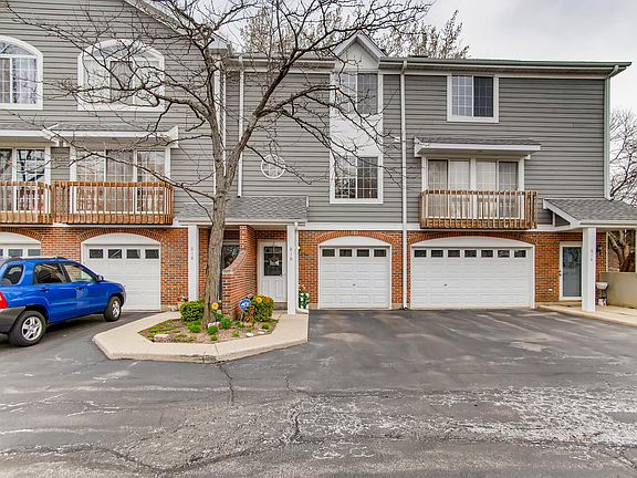 2nd image of 816 W Saint Johns Pl