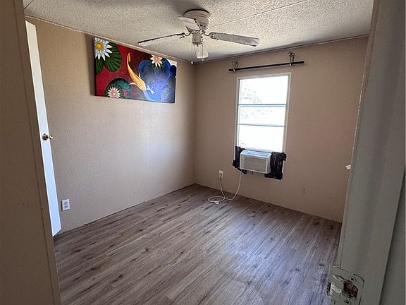 2nd image of 820 County Road 429