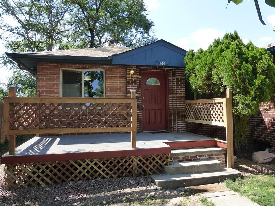 Exterior. Main entrance.