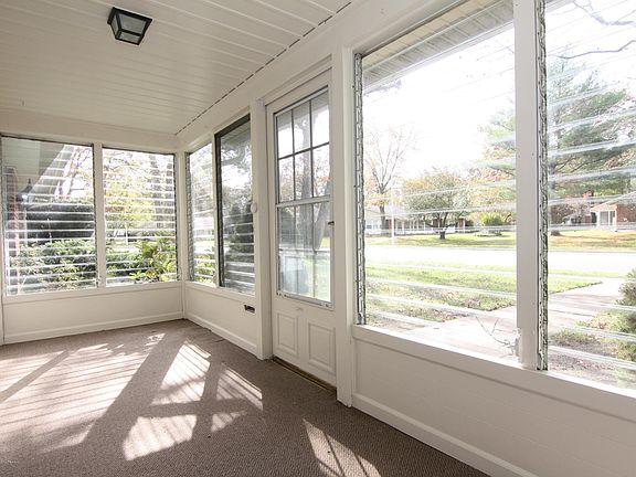 2nd image of 463D Portsmouth Drive #1004