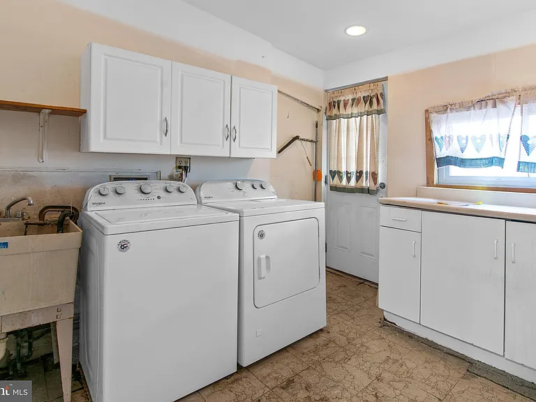 808 E Fort Ave — Photo 16
