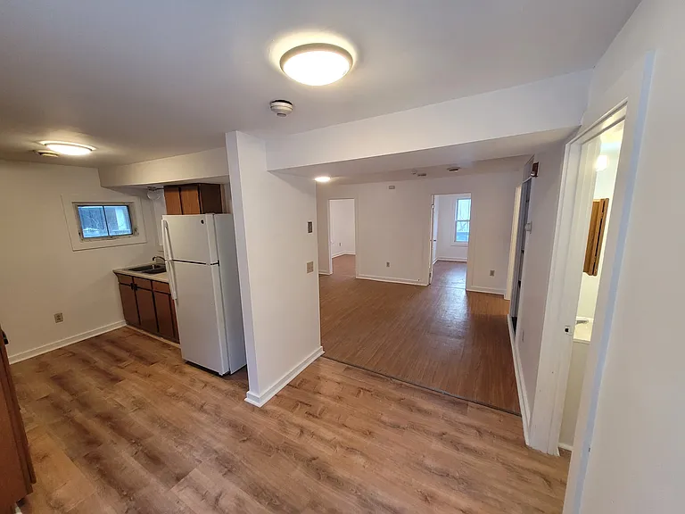 60 Cliff St #A — Photo 2
