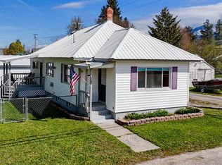 119 4th St E, Eureka, MT 59917