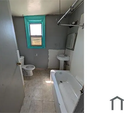 2 bed, $2,700 — Photo 4