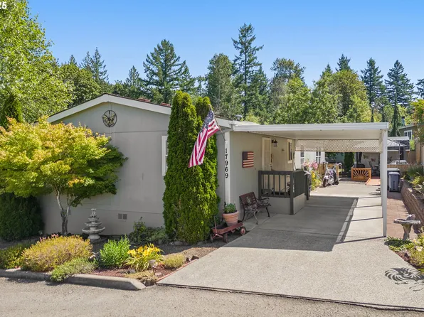 17969 S Grant Dr, Oregon City, OR 97045