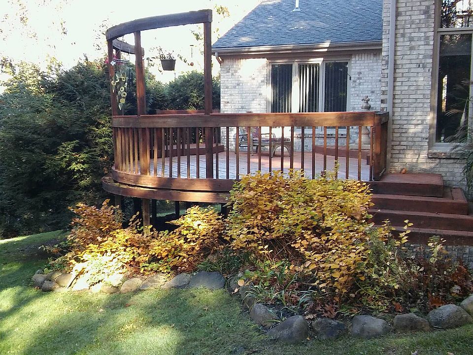2nd image of 751 Heritage Dr