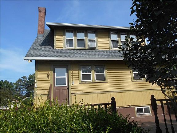 5th image of 130 Ogden St