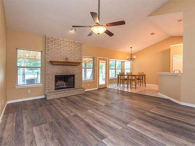 1st image of 1515 Century Oaks Dr