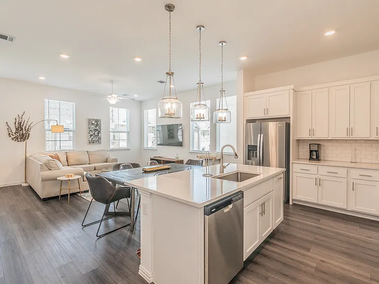 7535 Millingston Rd — Photo 10