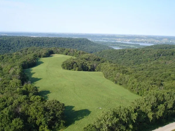 W Chestnut Mountain Rd, Hanover, IL 61041